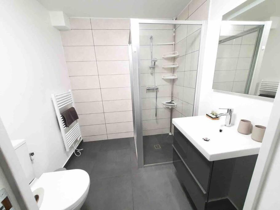 Appartement L'Eiffel - Self Checking, 20Min From Paris à Drancy Extérieur photo